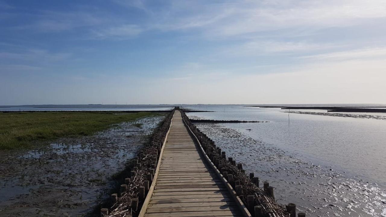 Wohnmobilstellplatz Hemenswarft An Der Nordsee - Meerblick Emmelsbüll-Horsbüll Extérieur photo